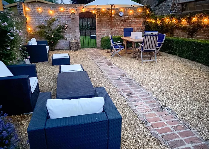 Oulton House - Beautiful Restored 2 Bedroom Property In Spofforth, Harrogate